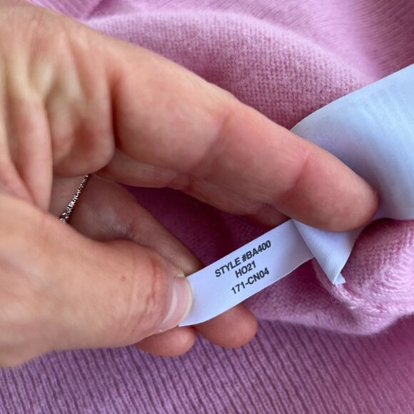 J. Crew 100% Cashmere Classic Fit Crewneck Sweater Size Medium Pink Crisp - Picture 5 of 13